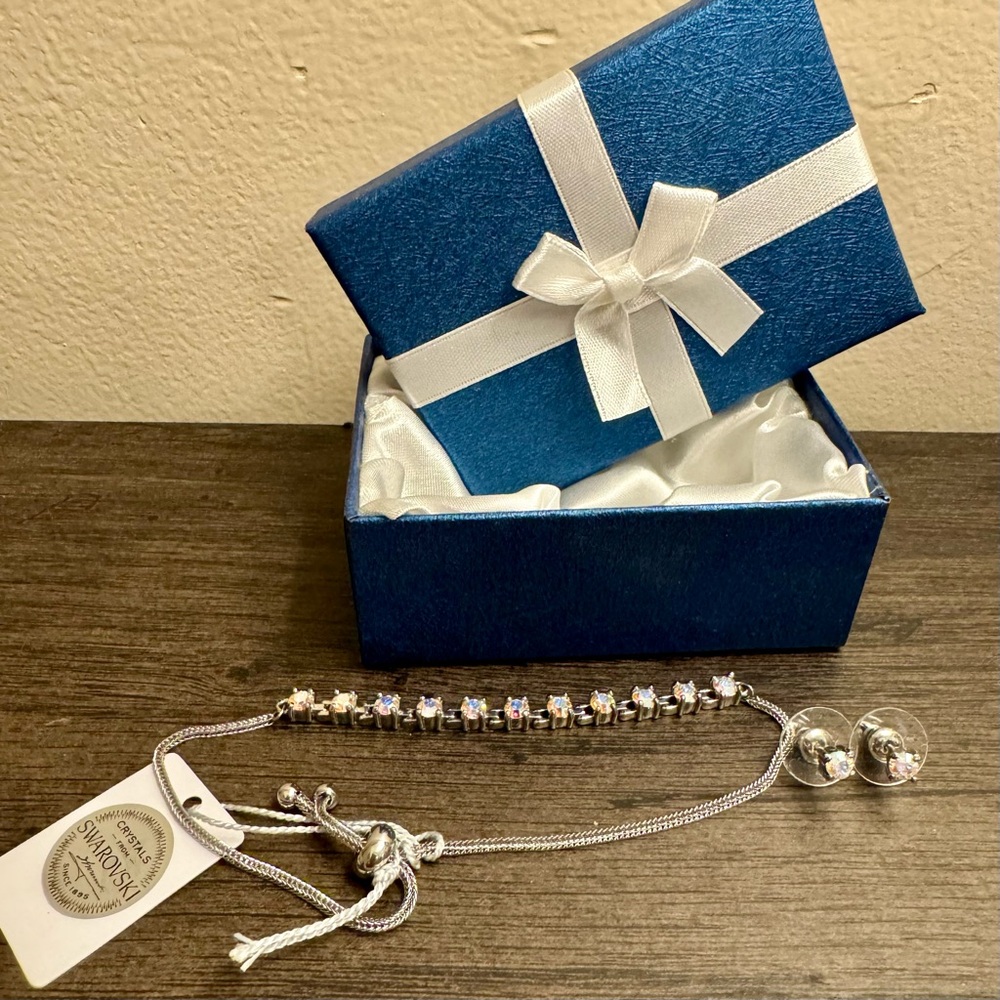 Swarovski Crystal Bracelet and Earrings Set
